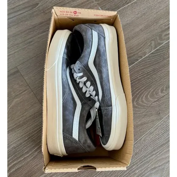 Vans Old Skool Suede Low Top Sneakers Gray White Skate Shoes Mens 8 / Womens 9.5